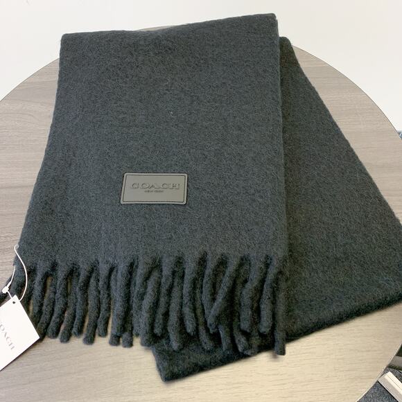 Coach CU815 Muffler With Rubber Patch IN Black89 - Picture 4 of 7